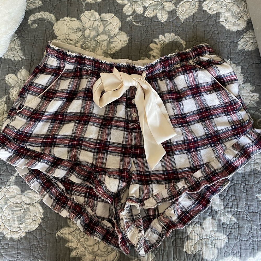 Abercrombie Ruffled Flannel Sleep Shorts